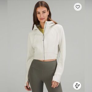 lululemon Scuba Full-Zip Cropped Hoodie in Bone